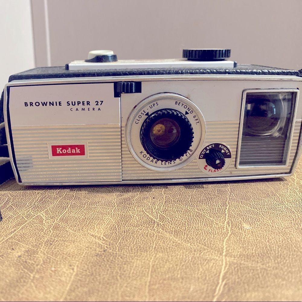 Brownie Super 27 Vintage Camera